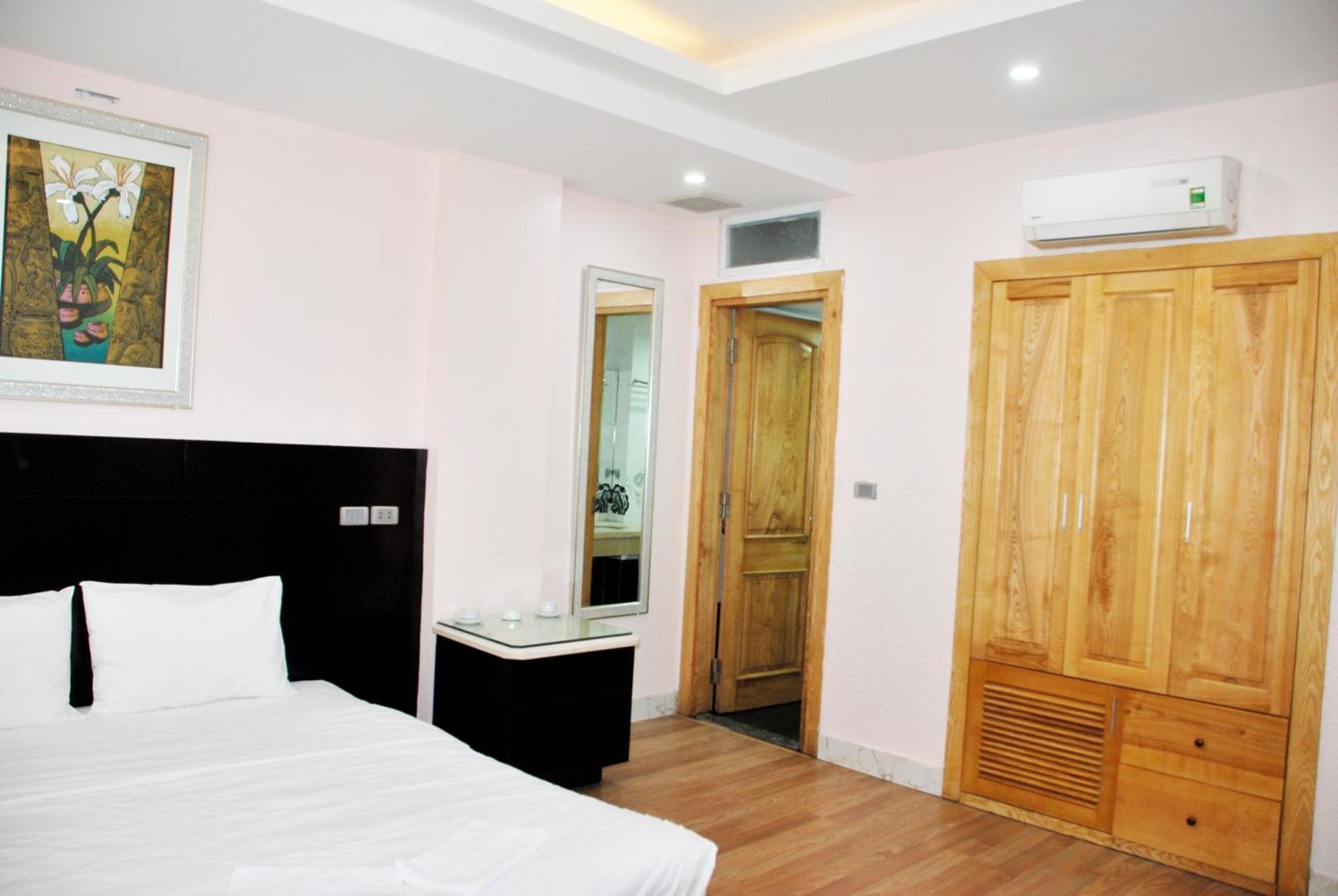 Nice Hotel — Photos 3
